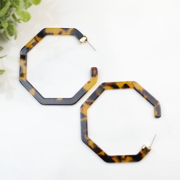 Jewelry - 🐢 Tortoise Octagon Hoop Earrings
